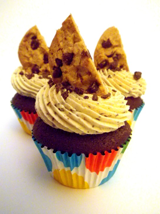 chocolate-chip-cookie-cupcakes-2
